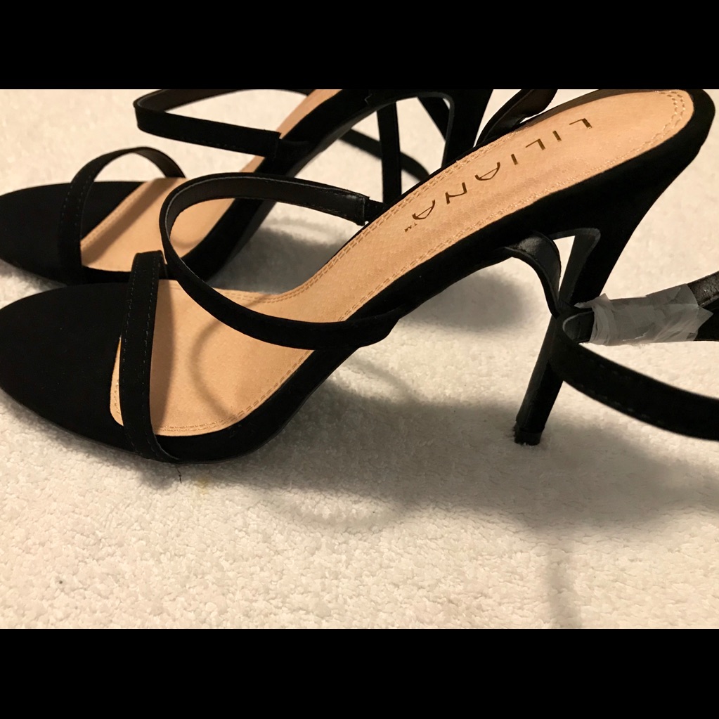 Brand New  Stunningly Elegant Heels By Lilianna  Box 41